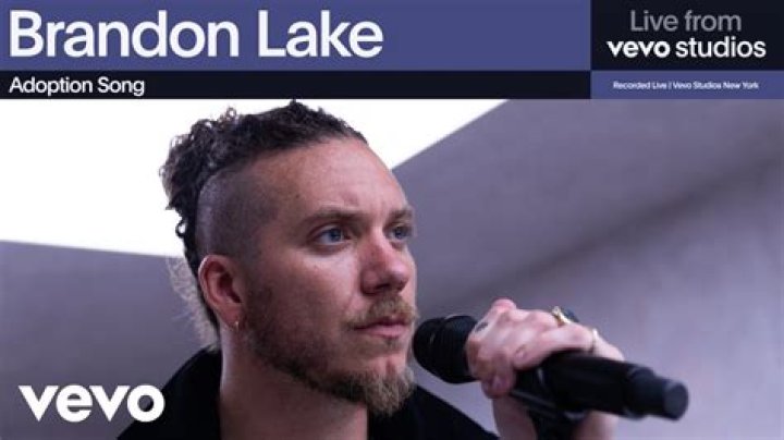 When did brandon leake win agt?