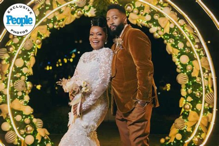 When did yvette brown leave community?