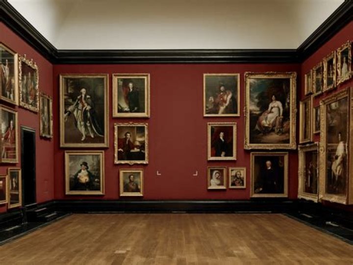 When do galleries open london 2021?