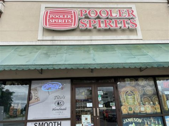 When does pooler stop selling beer?