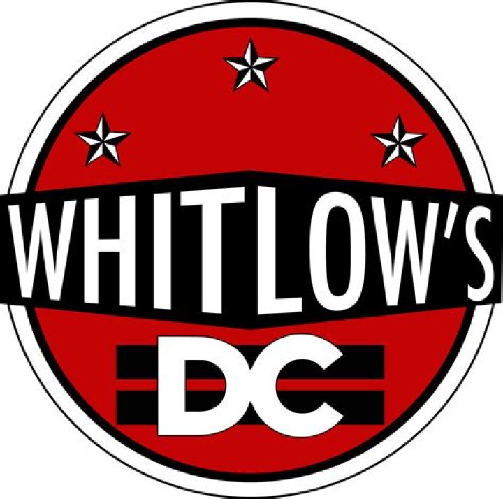 When does whitlows close?