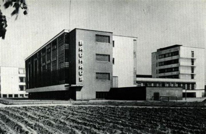 When was bauhaus dessau built?