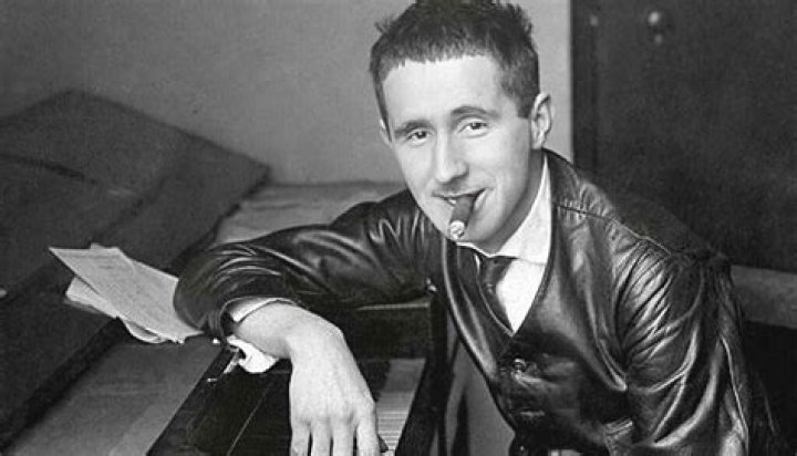 When was bertolt brecht born?