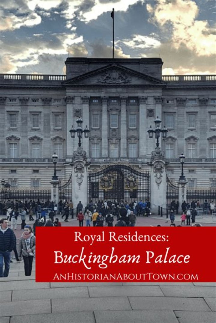 When was buckingham palace refaced?