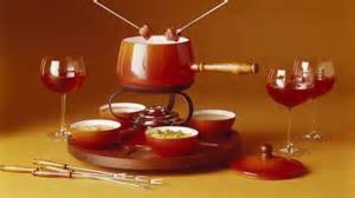 When were fondue parties popular?