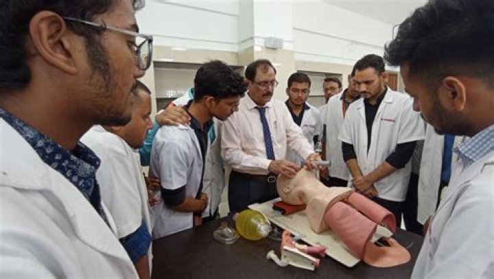 When will aiims rajkot start?