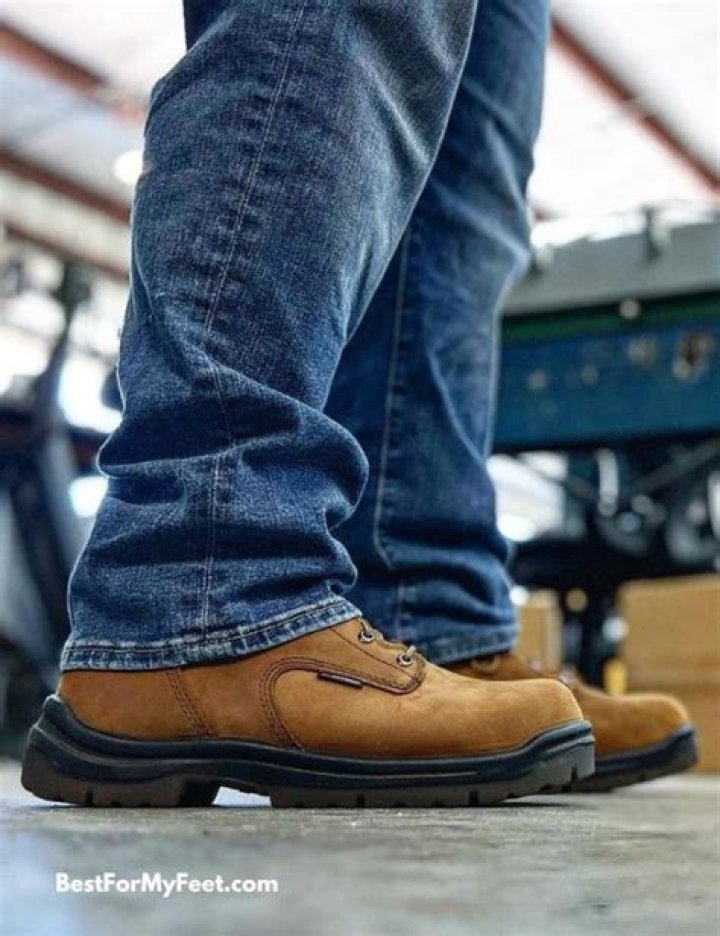 Where are red wing work boots made?