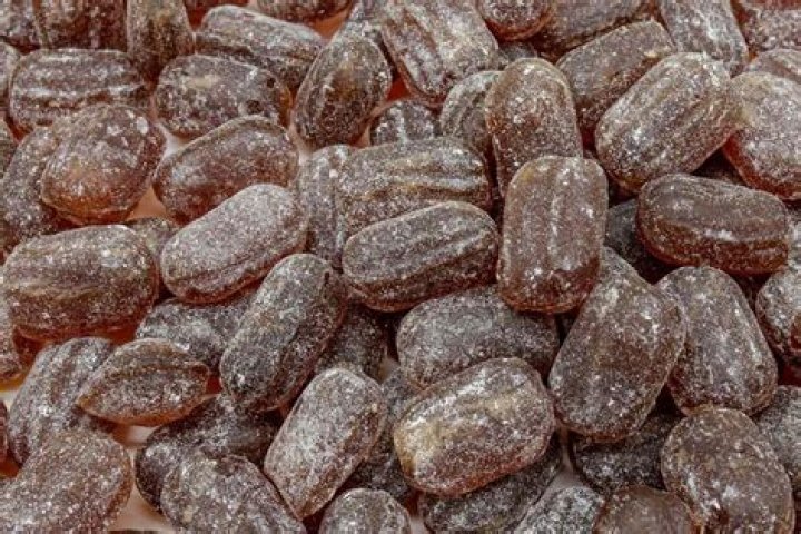 Where is horehound grow?