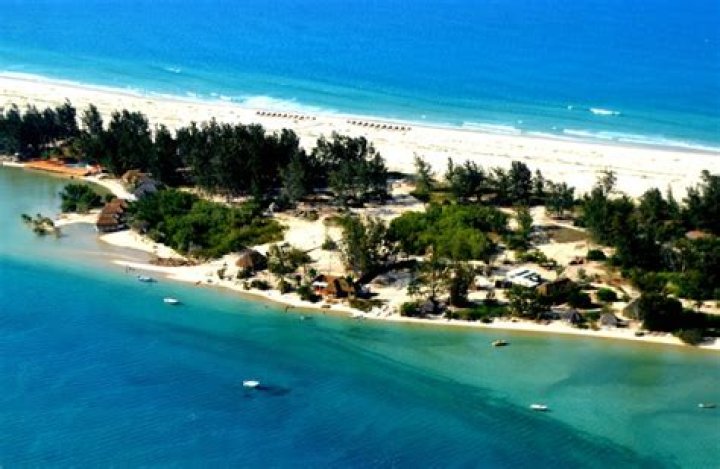 Where is pomene island located?