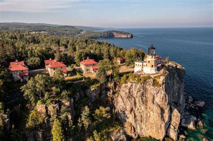 Where is split rock lighthouse?