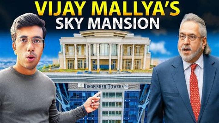 Where is vijay stambha situated?