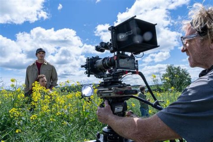 Where was thomasina filmed?