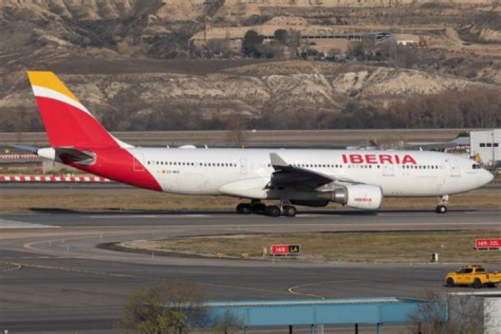 Which airports do iberia fly from?