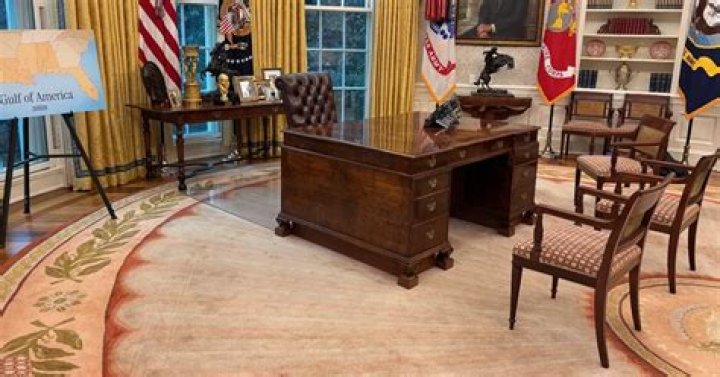 Which is oval office?