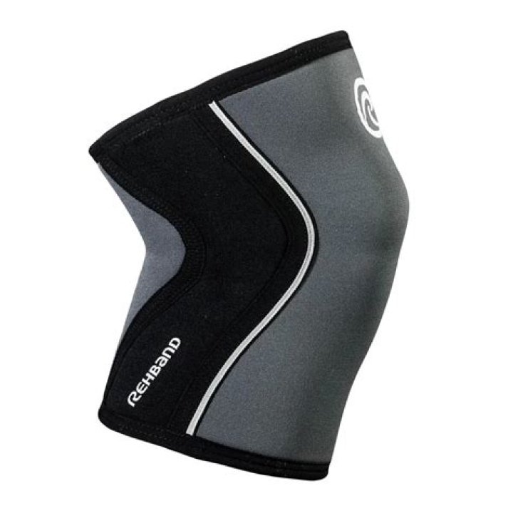 Which rehband knee sleeve is better?