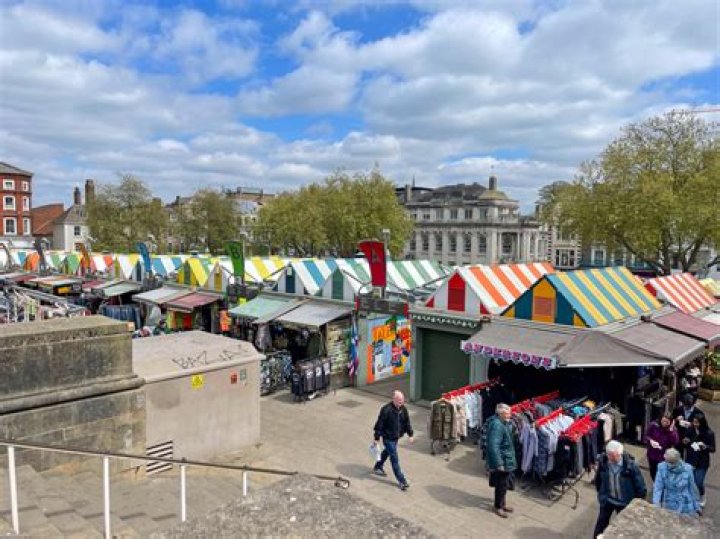 Which stalls are open on norwich market?