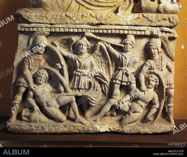Who are eteocles and polynices how are they killed?