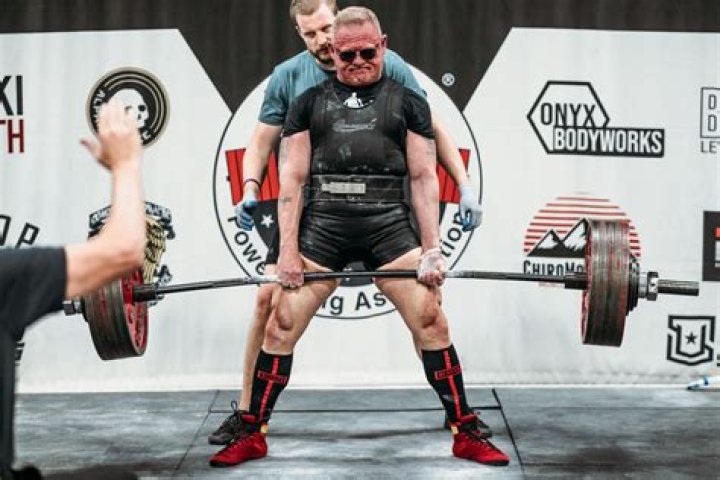 Who are weight lifting?