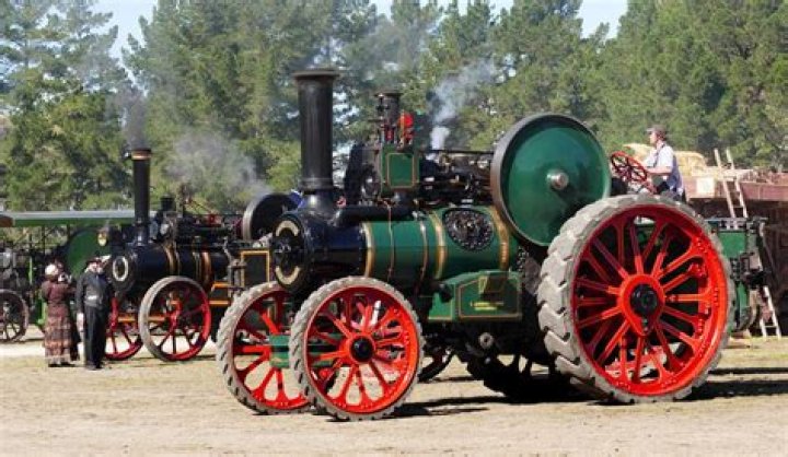 Who developed a self-propelled steam engine and tractor?