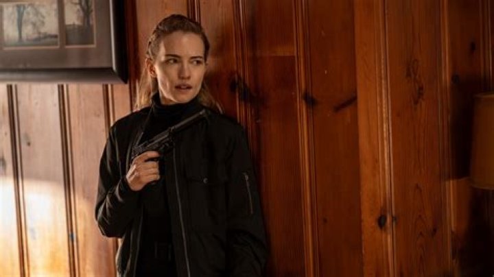 Who does leslee dart represent?