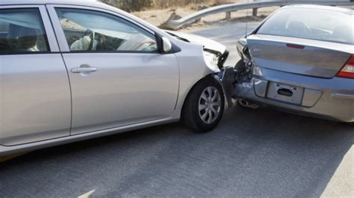 Who is at fault in a car accident turning right?
