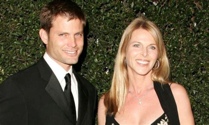 Who is catherine oxenberg?