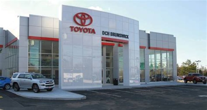 Who is dch auto group?