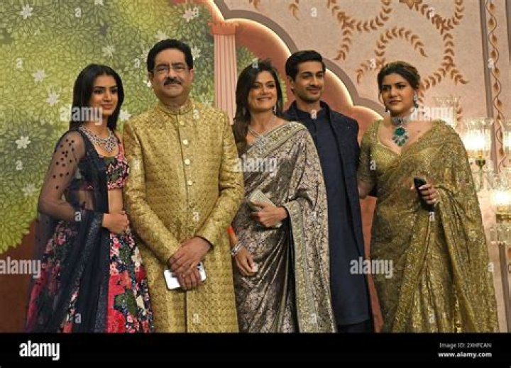 Who is gulshan kumar daughter?
