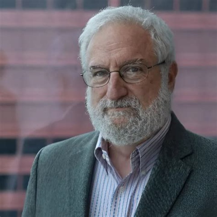 Who is shaul zislin?