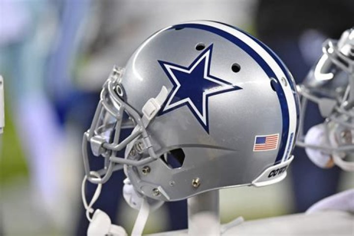 Who is the dallas cowboys defensive coordinator?
