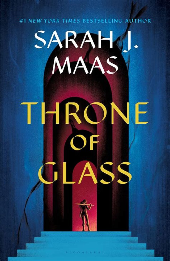 Who is the owl in throne of glass?