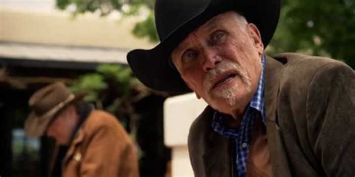 Who is tucker baggett on longmire?