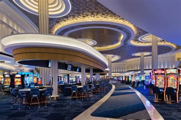 Who owns grosvenor casino?