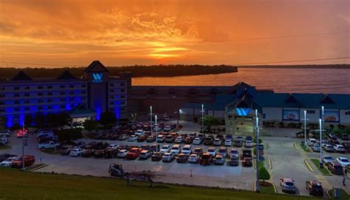 Who owns waterview casino vicksburg?