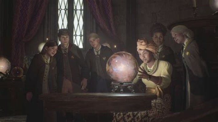 Who taught divination at hogwarts?