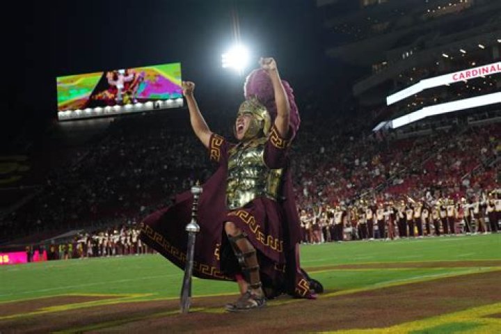 Whose mascot is the trojans?