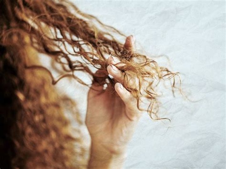 Why am i addicted to twirling my hair?