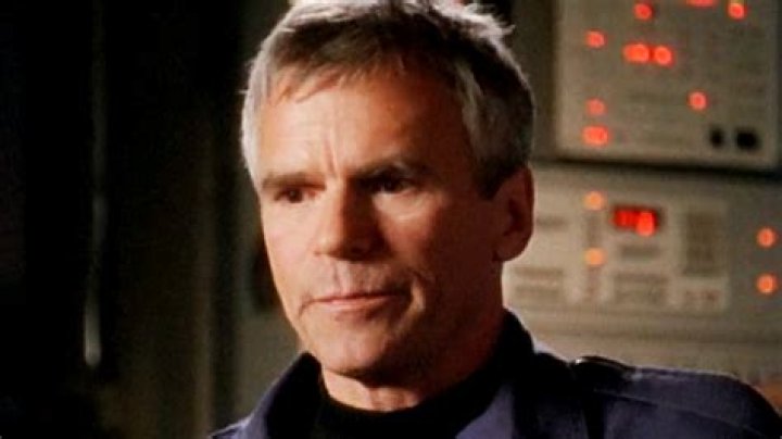 Why did colonel o'neill leave sg1?