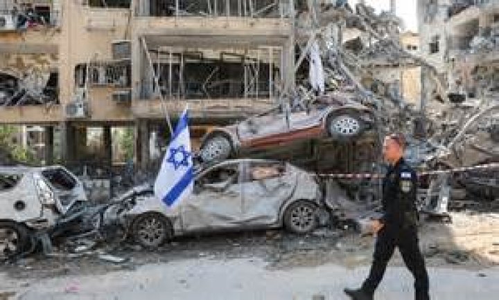 Why has israel specializes in the area of technology?
