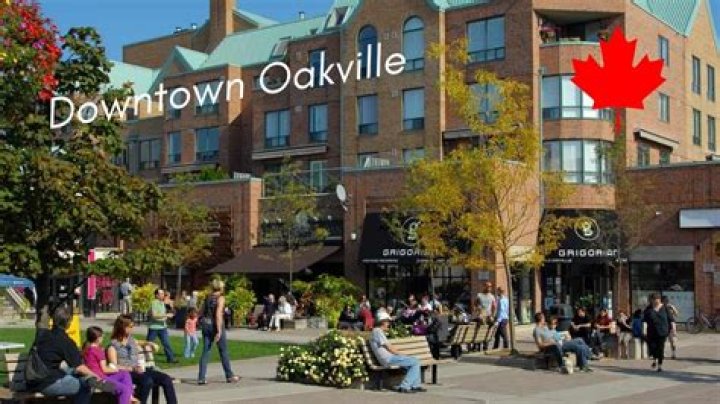 Why is oakville still a town?