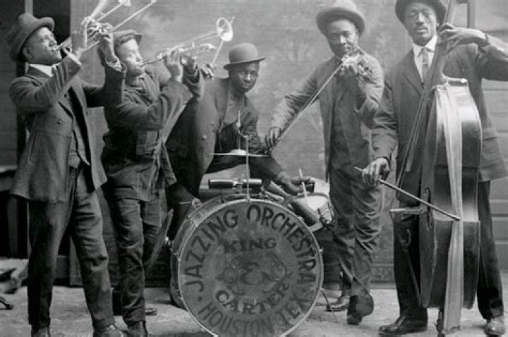Why is ragtime not considered jazz?