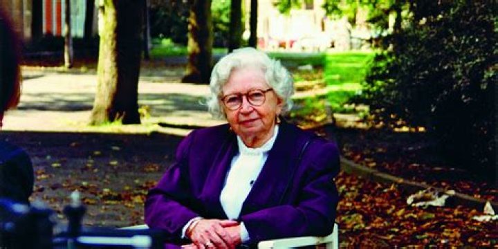 Why miep gies helped anne frank?