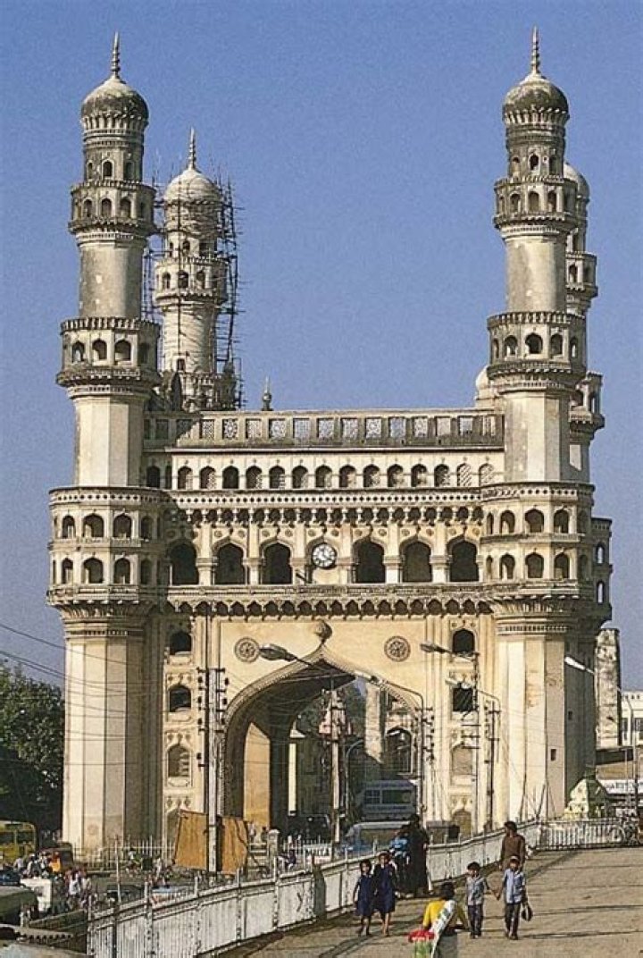 Why was charminar made?