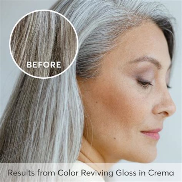 Will peroxide turn gray hair white?