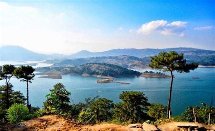 Would you like to visit shillong why?